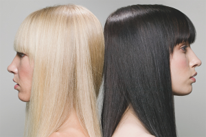 Como se livrar do amarelecimento dos cabelos após o clareamento