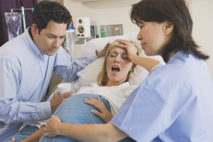 Come respirare durante le contrazioni e il parto