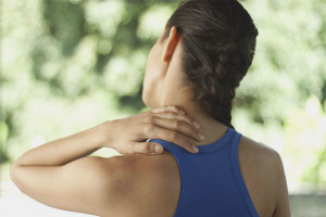 Cara menghilangkan sakit leher