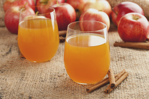 Como hacer jugo de manzana