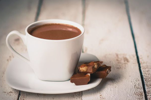 كيفية صنع الشوكولاتة الساخنة