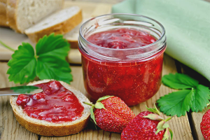 Paano magluto ng strawberry jam