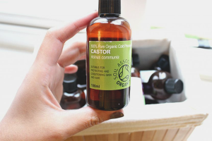 How to use castor hair oil