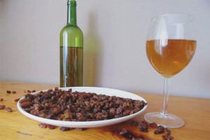 How to make raisin wine