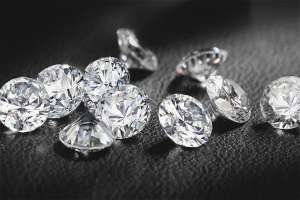 Hogyan kell ápolni a gyémántokat?