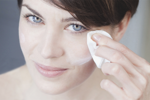 Hvordan ta vare på huden din etter 30