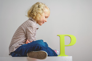 Hur man lär ett barn att tala bokstaven P