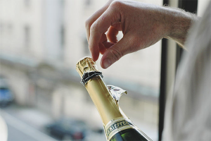 Kā atvērt šampanieti