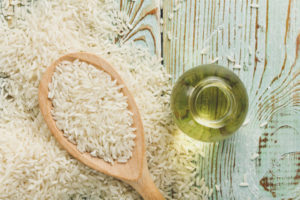 Sifat berguna dan kontraindikasi minyak beras