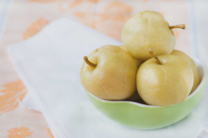 Fordelene og skadene med gjennomvåt epler