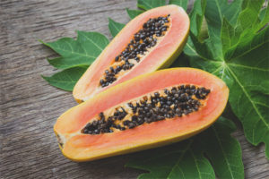 Nyttige egenskaper og kontraindikasjoner for papayas