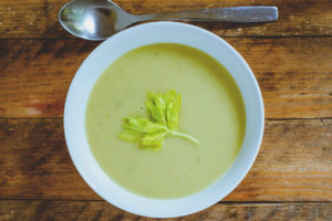 Celerová polévka pro hubnutí